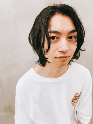 メンズ 💓パーマ，💗 レイヤーカットのヘアスタイル