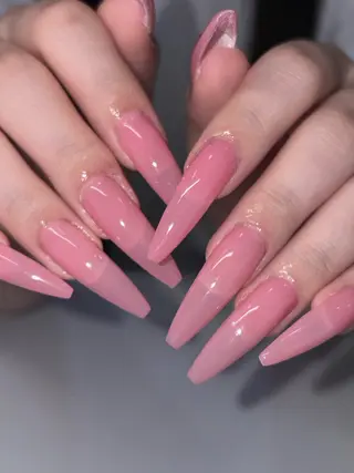 ネイル さゆり￤推しキャラ ￤ロングネイル🩷のネイルデザイン