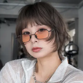 ショート ウルフ/シャギーカッ ト/ハッシュカットのヘアスタイル