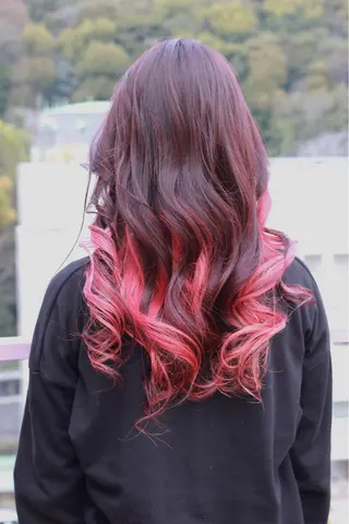 ロング カラー Viage （ビアージュ）のヘアスタイル