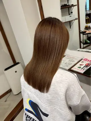 カラー ROUIS ホノカのヘアスタイル