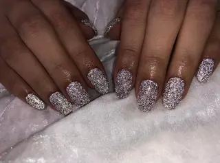ネイル パラあり！フィルイン 美フォルムのネイルデザイン