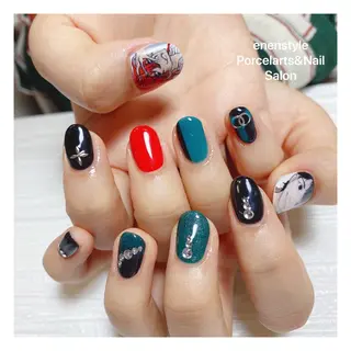 ミディアム ネイル 🐾enen style 🐾のネイルデザイン