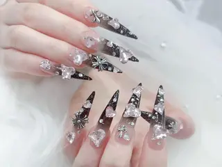 ネイル 🎀Reina🎀 長さ出し新宿のネイルデザイン