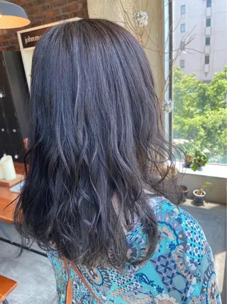 ミディアム 透け感カラー/ momo🦕のヘアスタイル