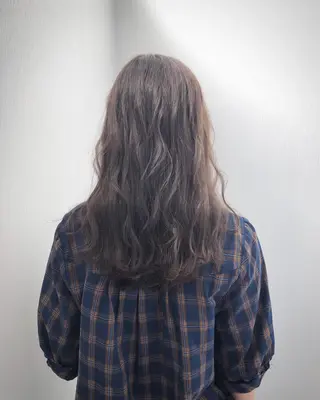 セミロング カラー 白井 つづりのヘアスタイル