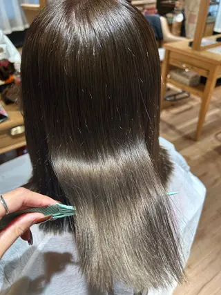 ミディアム 巽 愛夏のヘアスタイル
