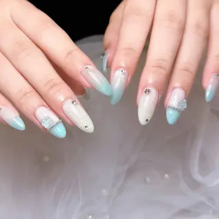 ネイル mau🩵 堺筋本町nailのネイルデザイン