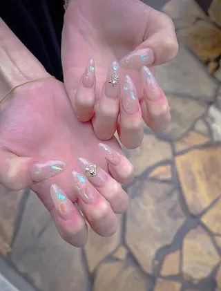 セミロング めぐみのネイルサロン スタッフ練習のネイルデザイン