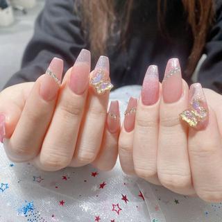 ネイル Queens テイのネイルデザイン