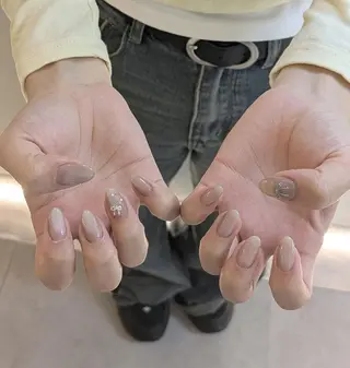 ネイル Trinity ネイリストスタッフのネイルデザイン