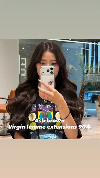 ロング カラー シールエクステ特化 ハイトーン、NANAのヘアスタイル