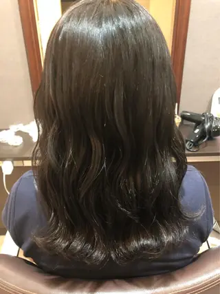 カラー 菅原 あずさのヘアスタイル