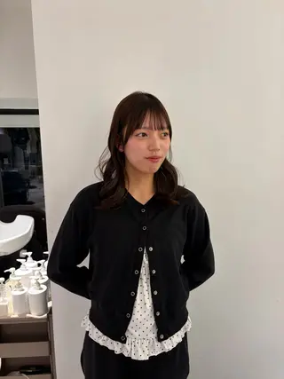 ミディアム カラー UNBIRTHDAY いずみのヘアスタイル