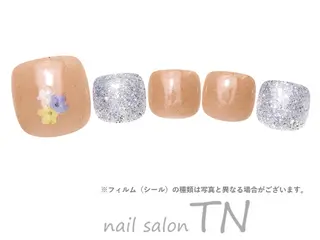 ネイル 花 音のネイルデザイン