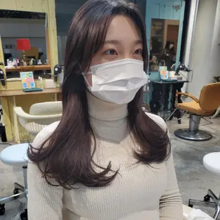 セミロング 韓国レイヤー　 suzuのヘアスタイル