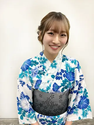 ミディアム ヘアアレンジ ご予約はインスタ のみ🌿@n7g10のヘアスタイル