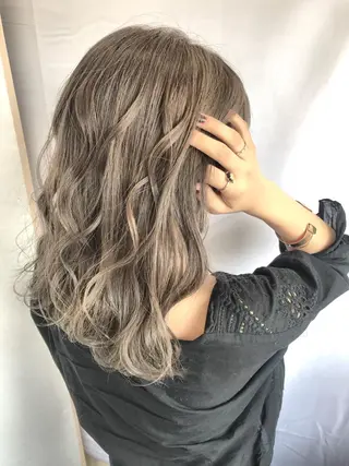 セミロング カラー TAKAHASHI LEAPSのヘアスタイル