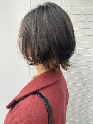 ショート カラー RIRI💛 ママ美容師👶🏻のヘアスタイル