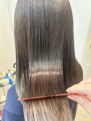 ロング カラー ヘアアレンジ yuka .のヘアスタイル