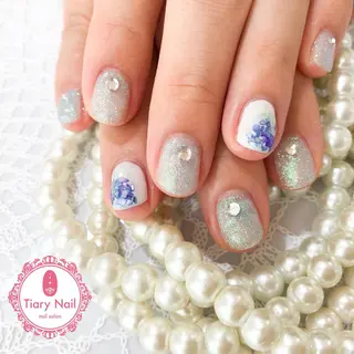 ネイル tiarynail K K🐼のネイルデザイン