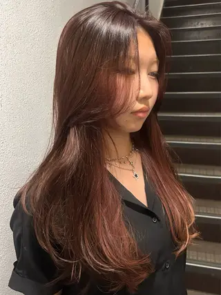 ロング カラー 透明感カラー/ パーマのヘアスタイル