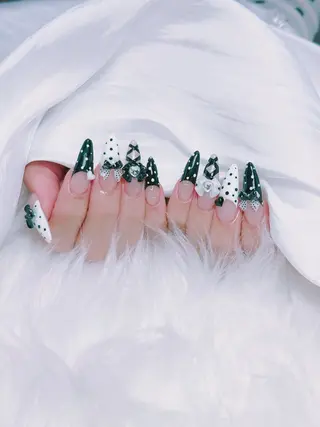 ネイル W·mai nail 関内のネイルデザイン