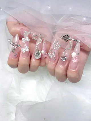 ネイル IBUKI PEEKABOO梅田のネイルデザイン