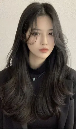 ロング カラー ヘアアレンジ レイヤー×透明感カラ ーHAYATOのヘアスタイル