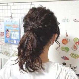 ヘアアレンジ イーチブライト EachBrightのヘアスタイル