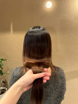 ロング hina 🛋️ブリーチカラーのヘアスタイル