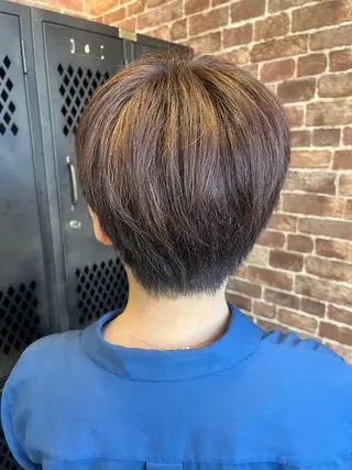 ショート カラー 久木原 ゆりのヘアスタイル