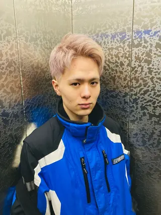 カラー メンズ 安樂 優希のヘアスタイル