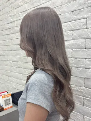 セミロング ブリーチ透明感カラー 🍀mizuki🍀のヘアスタイル