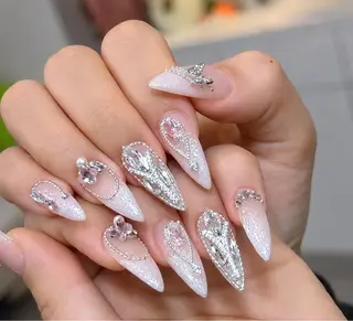 ネイル Julie NailSalonのネイルデザイン