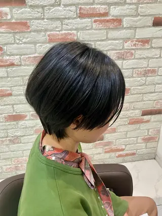 ショート ☂️Ash 新杉田☂️山本のヘアスタイル