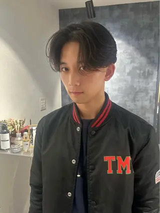 ミディアム パーマ メンズ 💈ニュアンスパーマ センターパート💈のヘアスタイル
