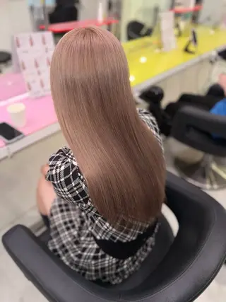 セミロング カラー ヘアアレンジ 🫧モテる💗ダメー ジレスハイトーン🫧のヘアスタイル
