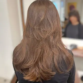 セミロング 坂本 璃里杏のヘアスタイル