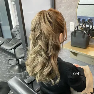 セミロング ヘアアレンジ エクステ🩵ブリーチ 韓国ヘア🩵KAEのヘアスタイル