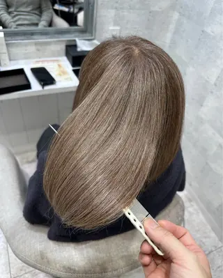 セミロング カラー 西山 将太のヘアスタイル