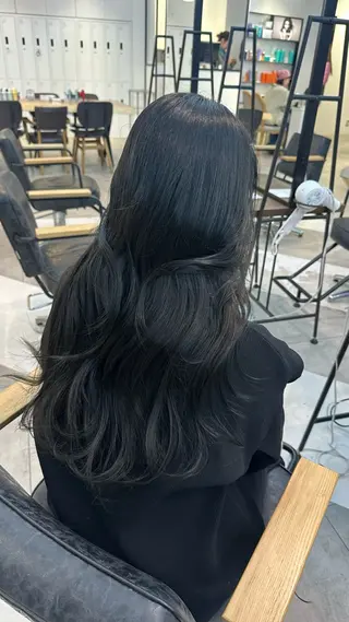 ロング 韓国ヘアメンズ・レデ ィース特化ミクのヘアスタイル