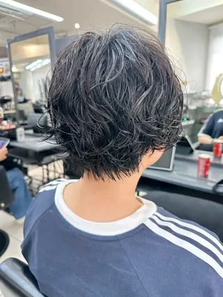ショート カラー パーマ パーマウルフショート 濱田匠のヘアスタイル