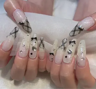 ネイル D-BEAUTY Nailsalonのネイルデザイン