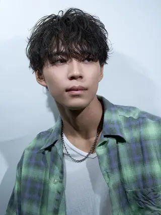 ミディアム パーマ メンズ メンズ特化⚡️うえだ りゅうきのヘアスタイル