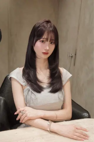 ロング 期間限定｜青山｜ レイヤーカットのヘアスタイル