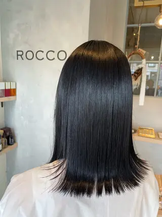 セミロング ROCCO アイナ/ レイヤー透明感カラーのヘアスタイル
