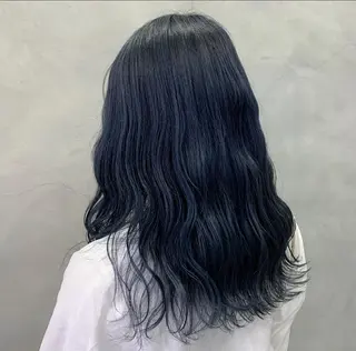 ロング カラー wakana/ 柔らかベージュカラーのヘアスタイル