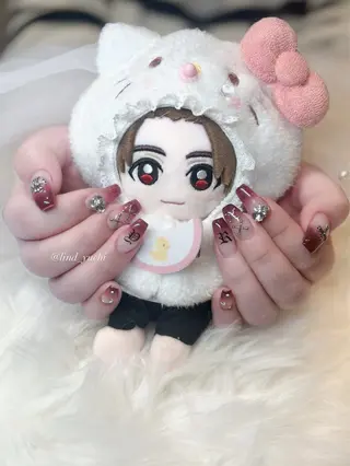 ネイル yuchi🎀 京橋/キラキラネイルのネイルデザイン