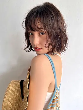 ショート カラー 【ヤマザキアヤメ】 艶カラー/縮毛矯正のヘアスタイル